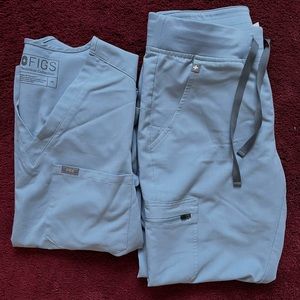 FIGS Dusty Blue Catarina Top (M) & Zamora Jogger Pants (S) Scrub Set